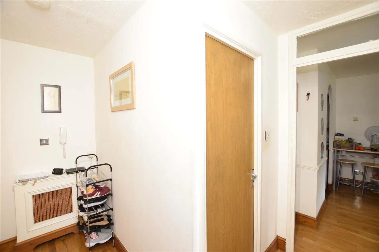 Stanley Avenue, Wembley, HA0, photo 7
