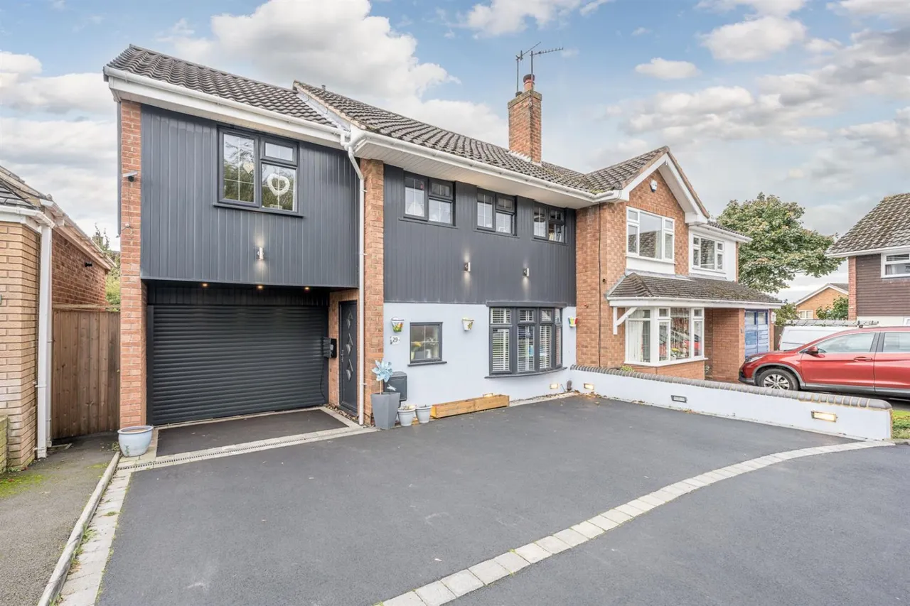 4 bed house for sale — Lightwoods Road, Stourbridge, DY9 0TR