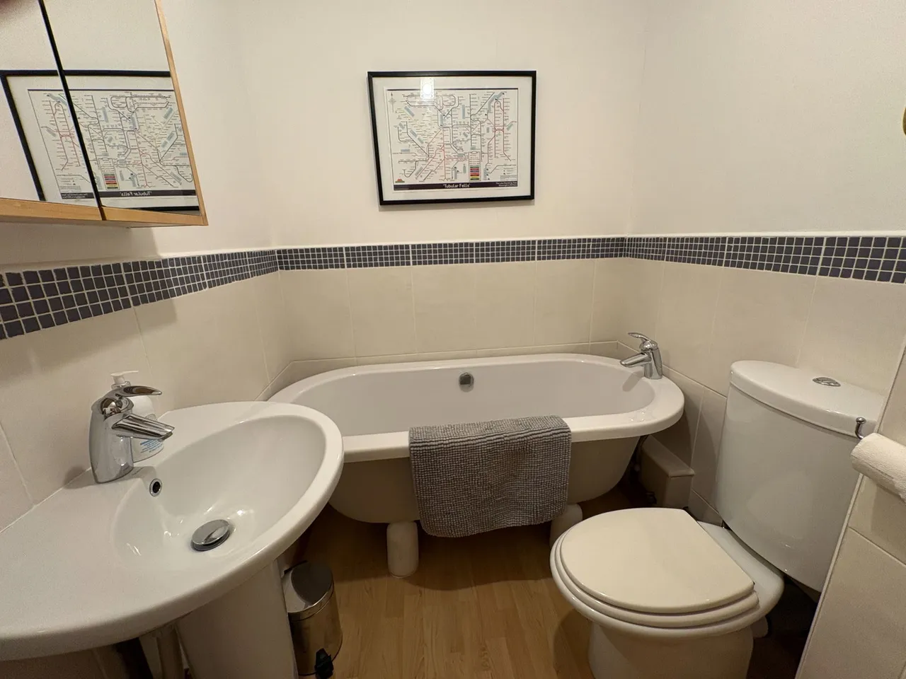 Waverley Drive, Mumbles, SA3, photo 15