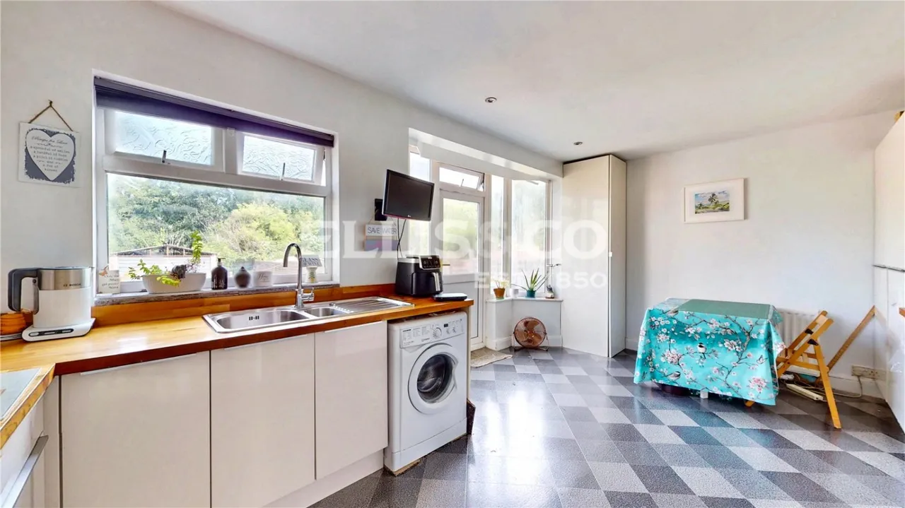 Monks Park, Wembley, HA9, photo 6
