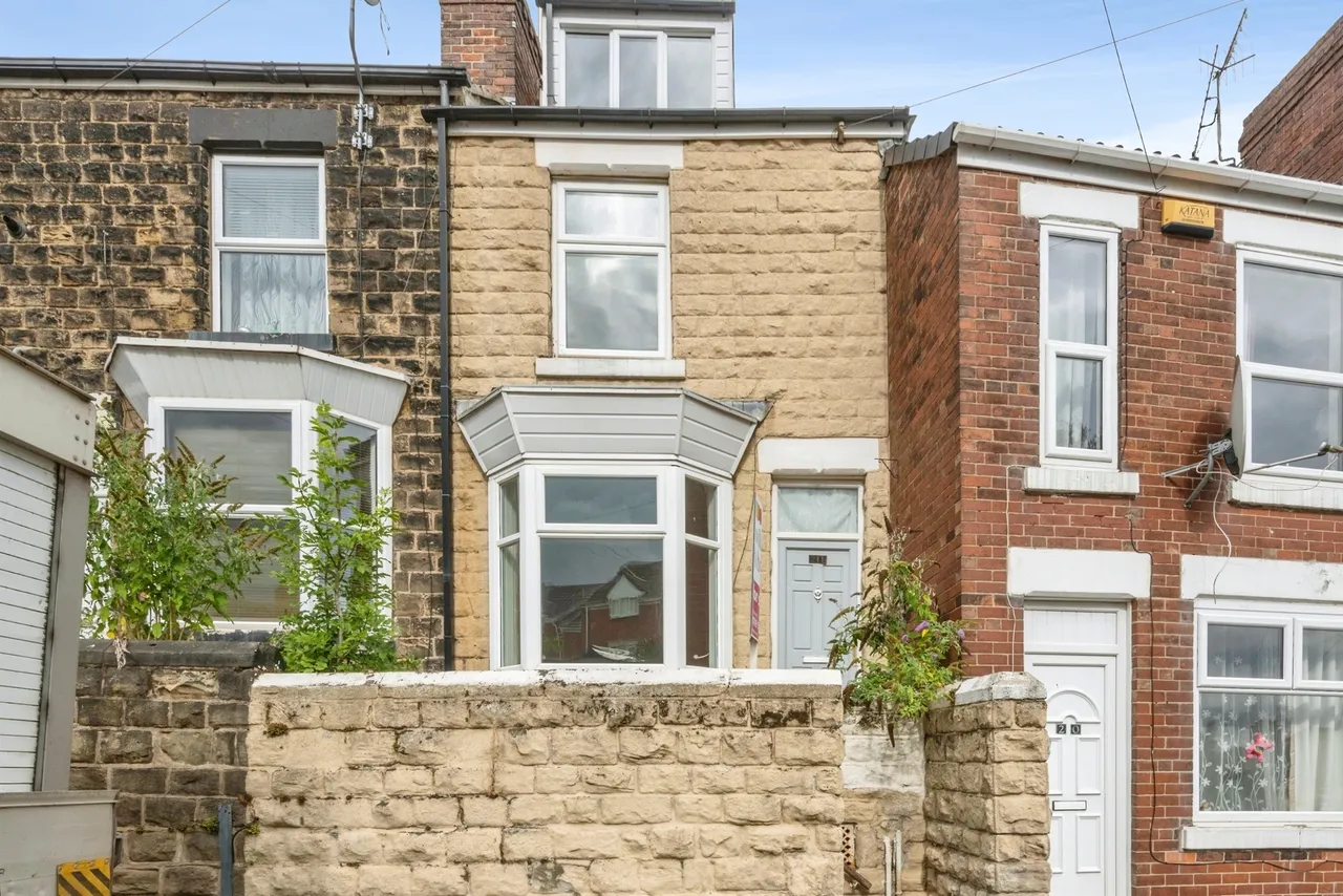 4 bed house for sale — Cromwell Road, Mexborough