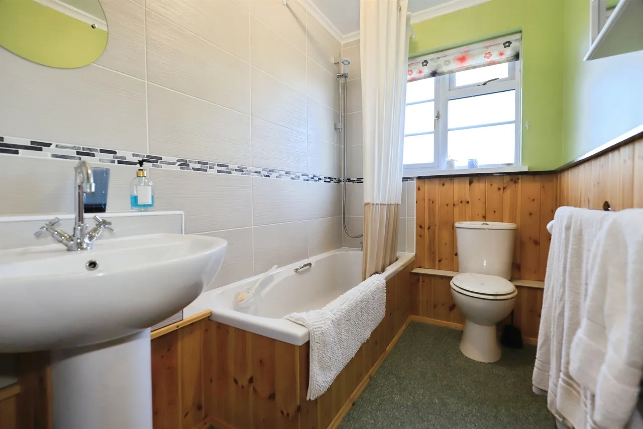 Comberton Road, Kidderminster, photo 7
