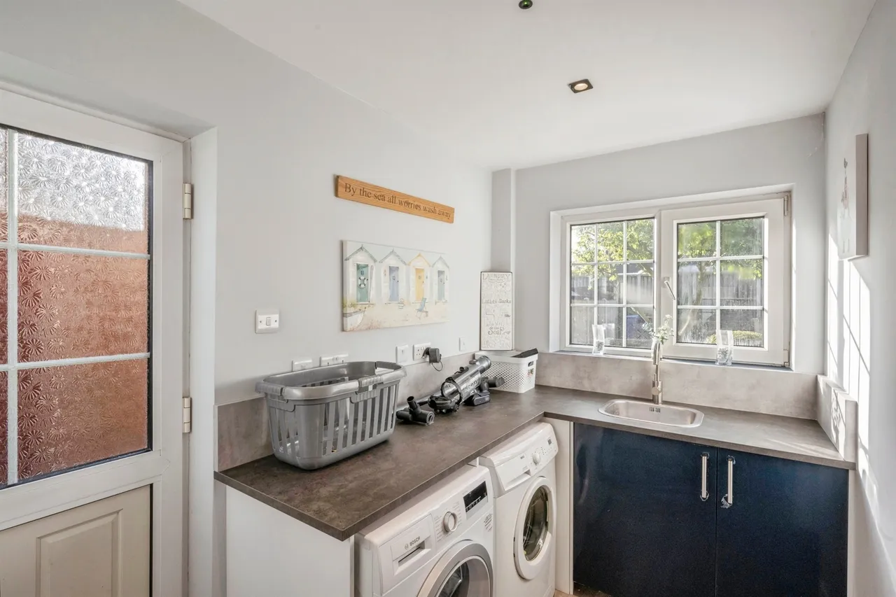 Nicholas Lane, Goldthorpe, S63, photo 7