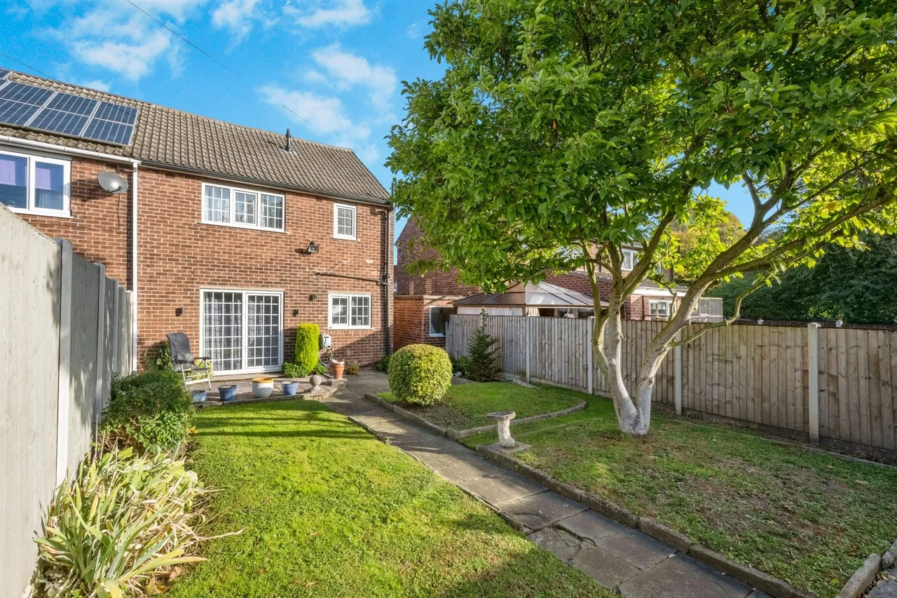 Nicholas Lane, Goldthorpe, S63, photo 4
