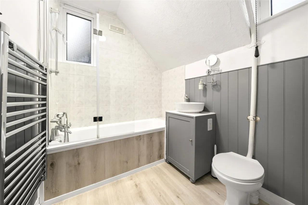 Lower Marsh Lane, Kingston upon Thames, KT1, photo 9