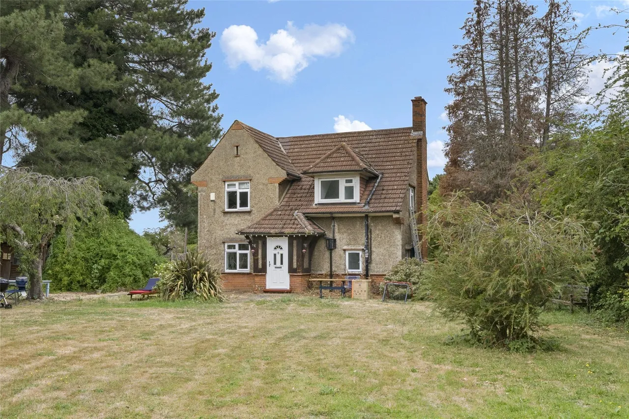 3 bed house for sale, Lower Marsh Lane, Kingston upon Thames, KT1