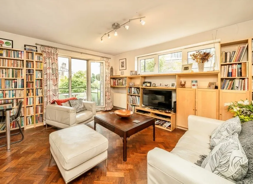 Dartmouth Park Hill, Dartmouth Park, NW5, photo 2