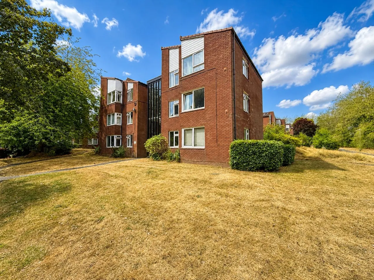 1 bed flat for sale, Dalford Court, Telford, TF3
