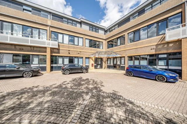 Overbridge Square, Newbury, RG14, photo 19