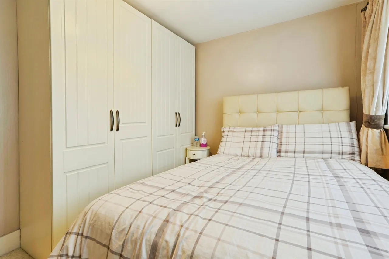 Rockwood Road, Calverley, LS28, photo 13