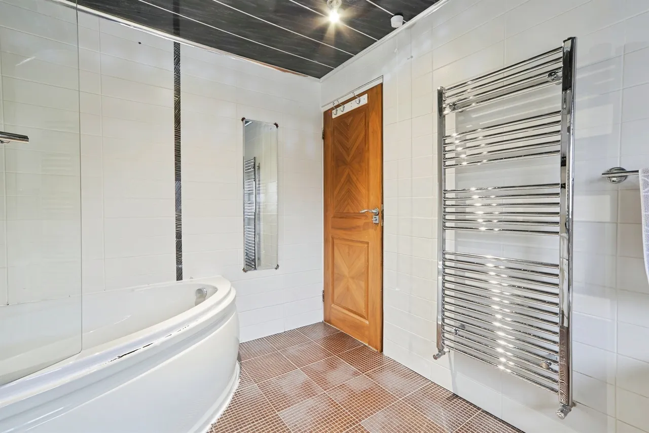 Rockwood Road, Calverley, LS28, photo 16