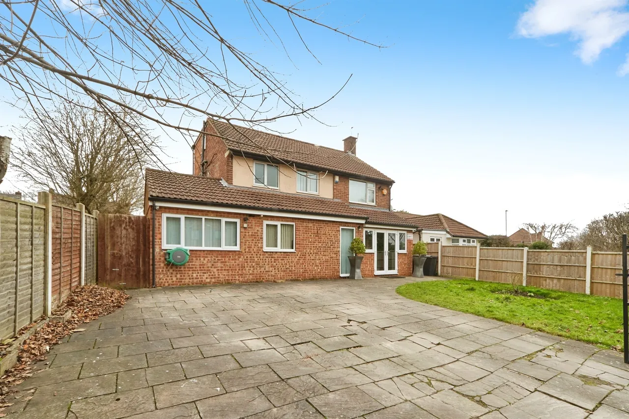 Rockwood Road, Calverley, LS28, photo 17