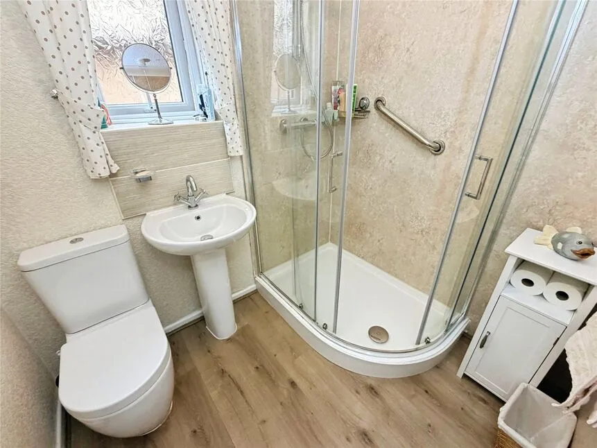 Broadwater Drive, Dunscroft, DN7, photo 5
