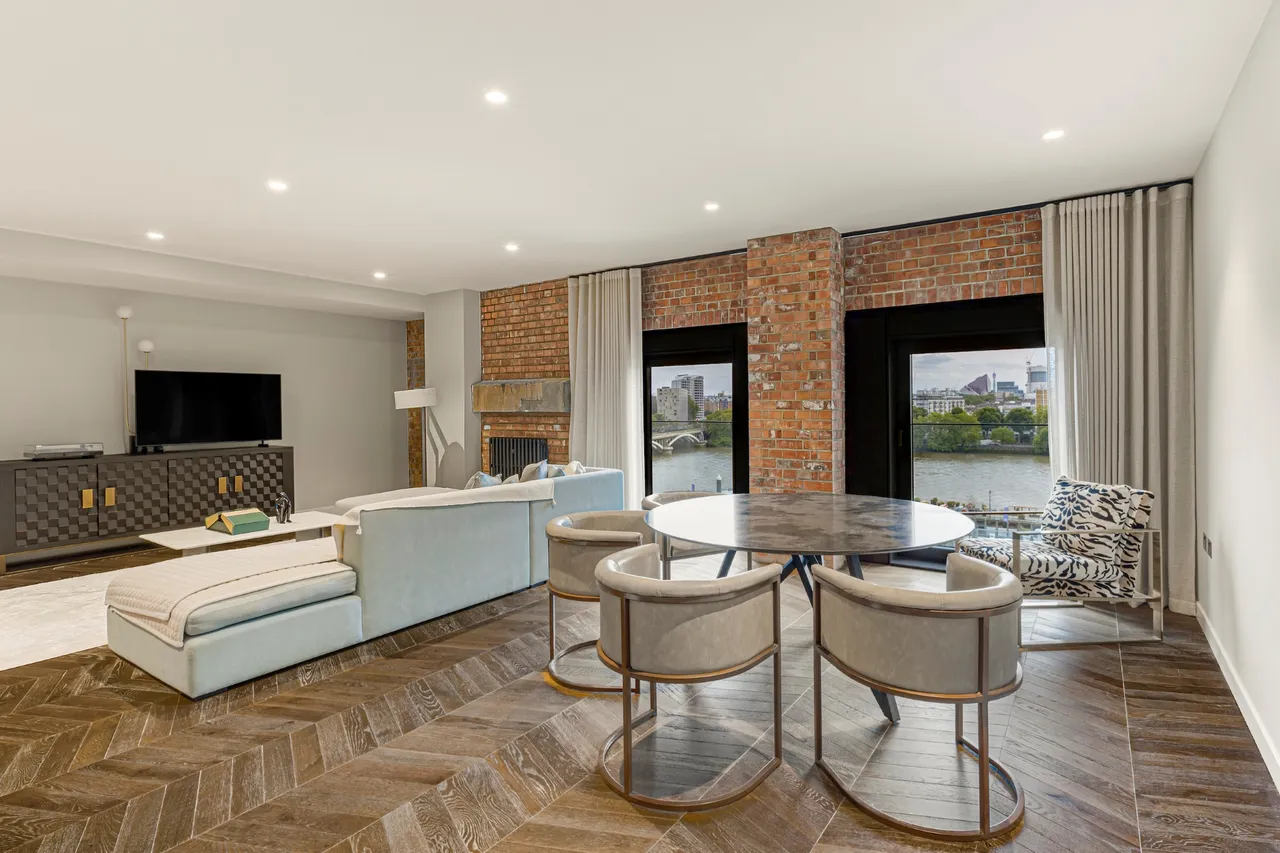 3 bed flat to rent — Battersea Power Station, Circus Road West, Battersea, South West London