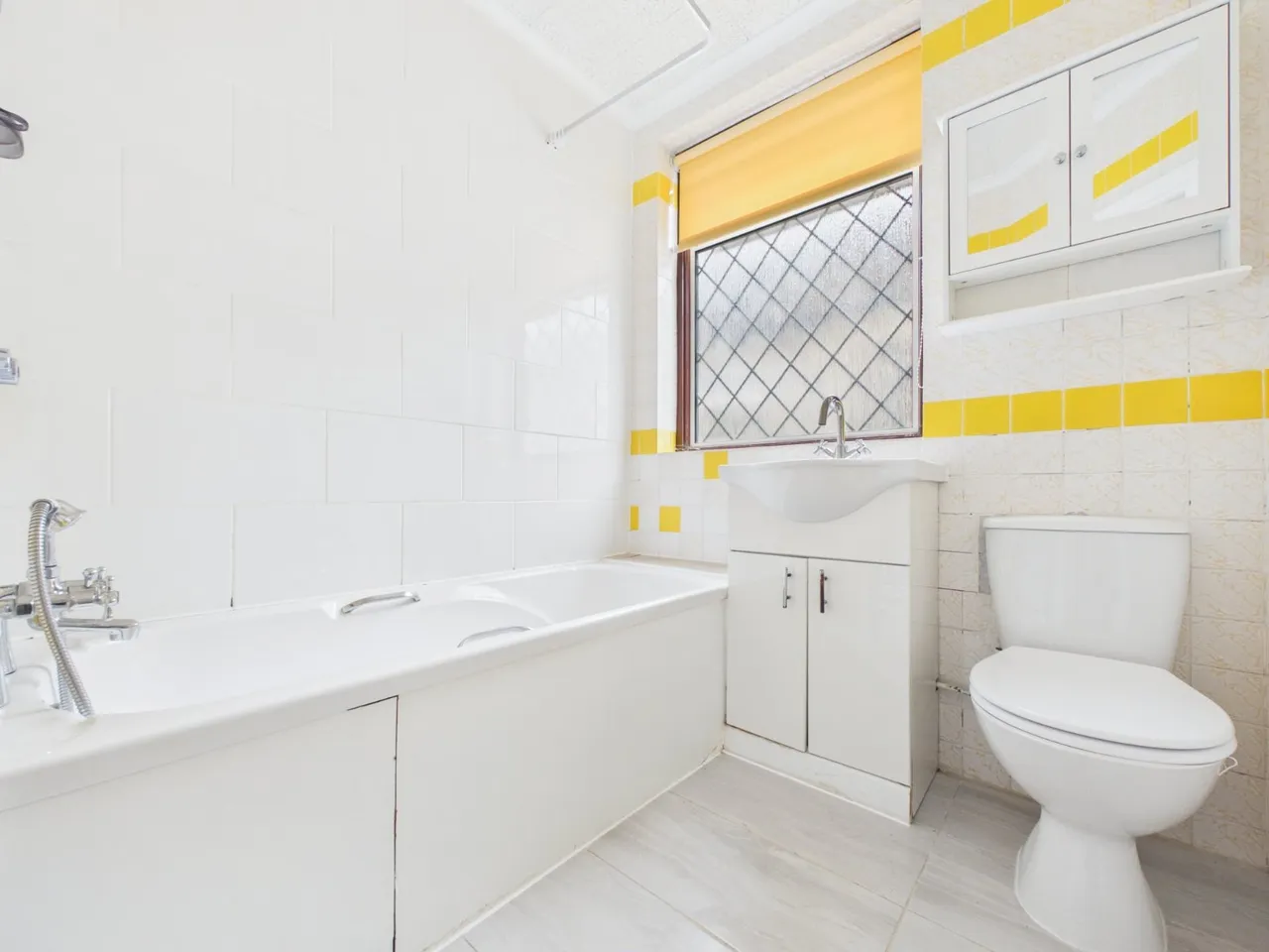 Burleigh Gardens, Ashford, TW15, photo 4