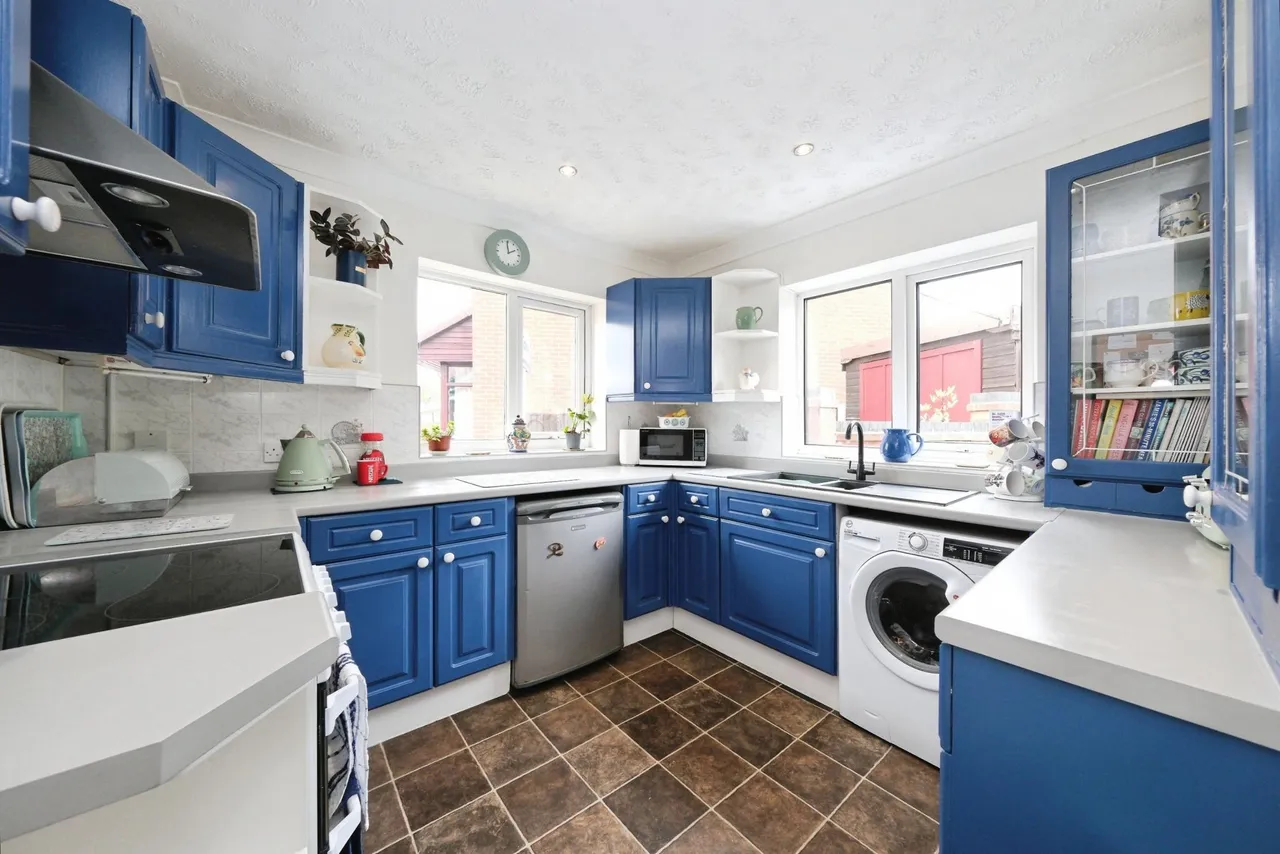 Oakfield Court, Stanley Common, DE7, photo 6