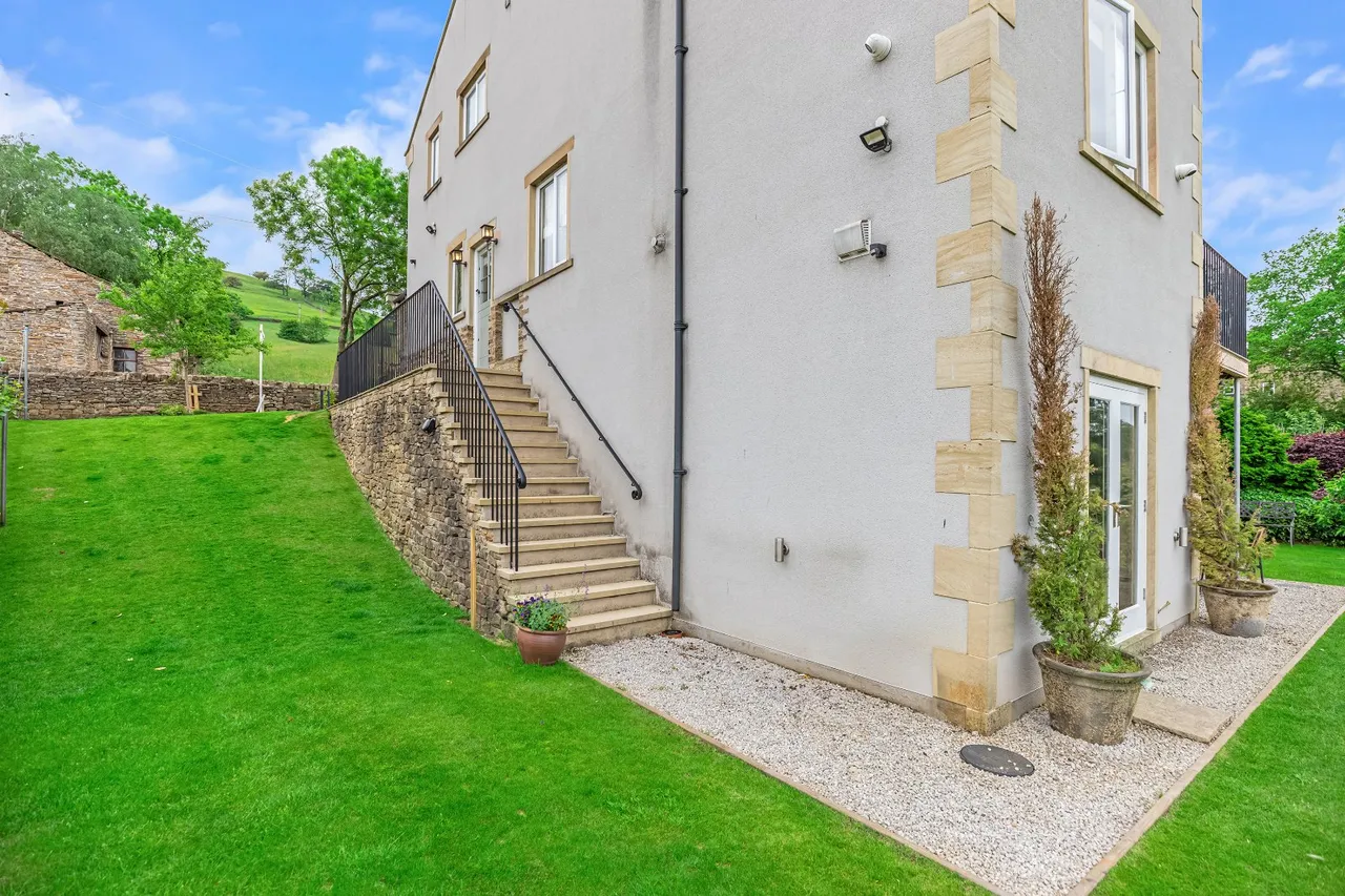 Crosshills Road, Cononley, BD20, photo 23