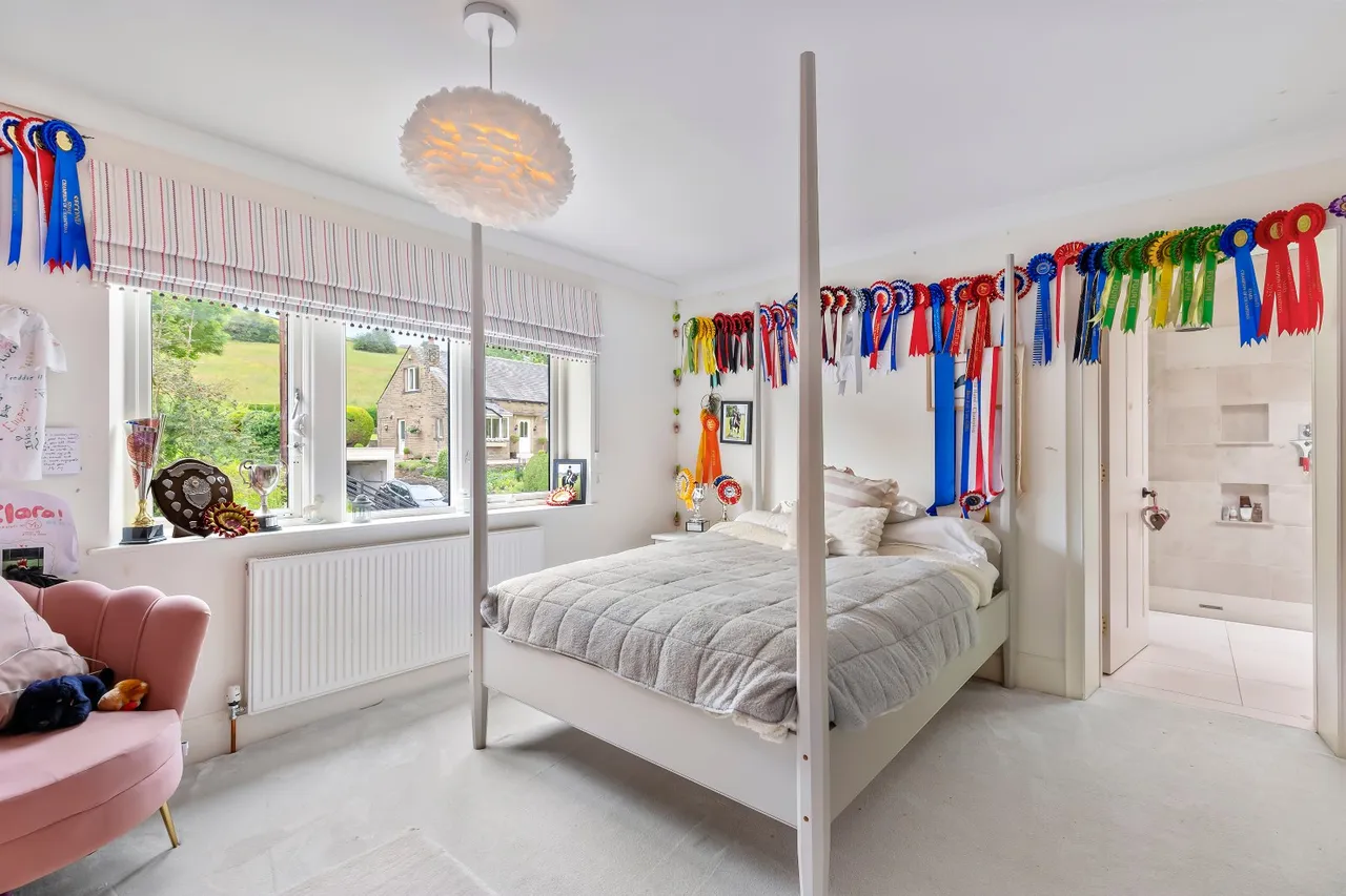 Crosshills Road, Cononley, BD20, photo 13