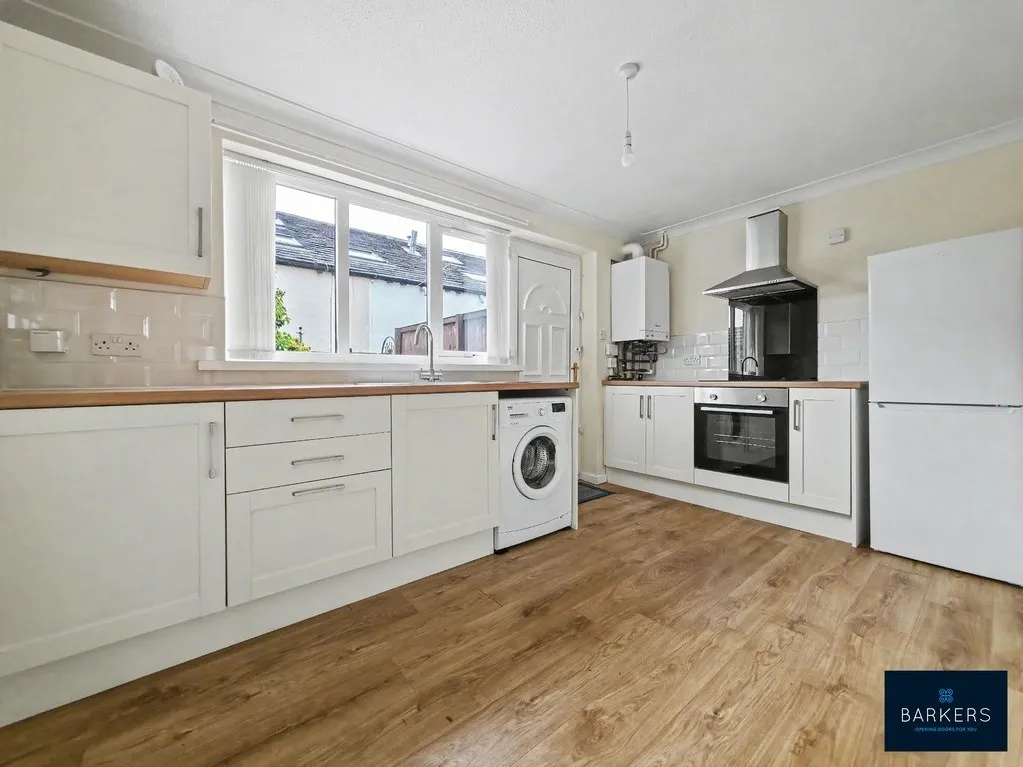 Kenmore Road, Cleckheaton BD19 3EW, photo 2