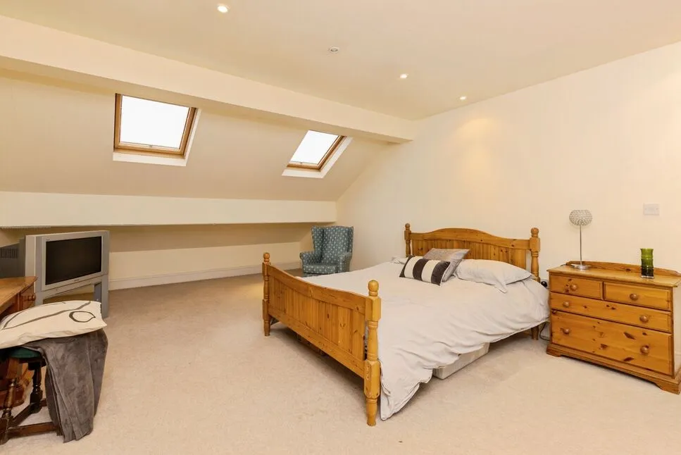 Lower Holme Way, Oakworth, BD22, photo 19