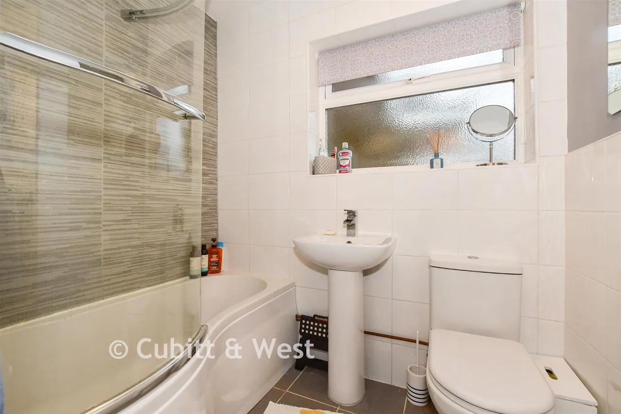 Horsham Road, Rusper, RH12, photo 10
