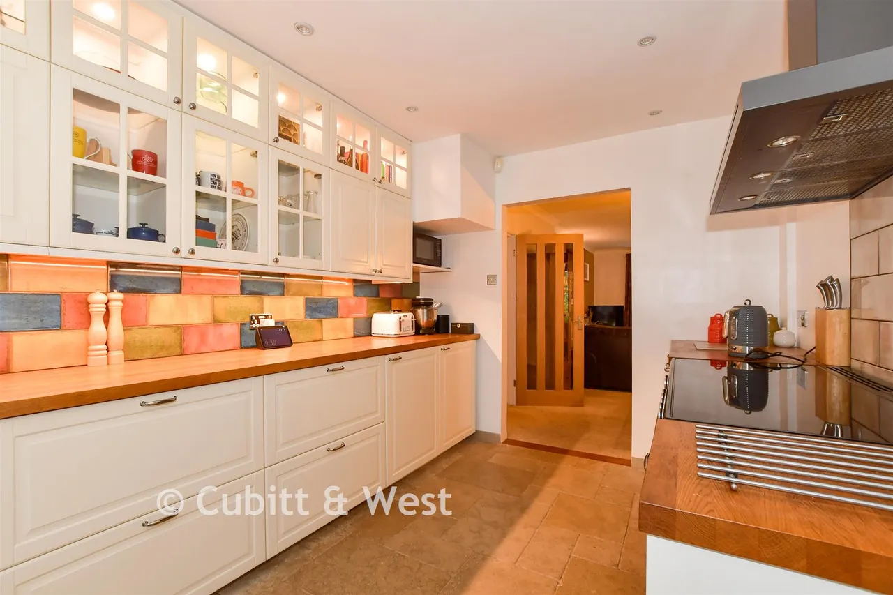 Horsham Road, Rusper, RH12, photo 5