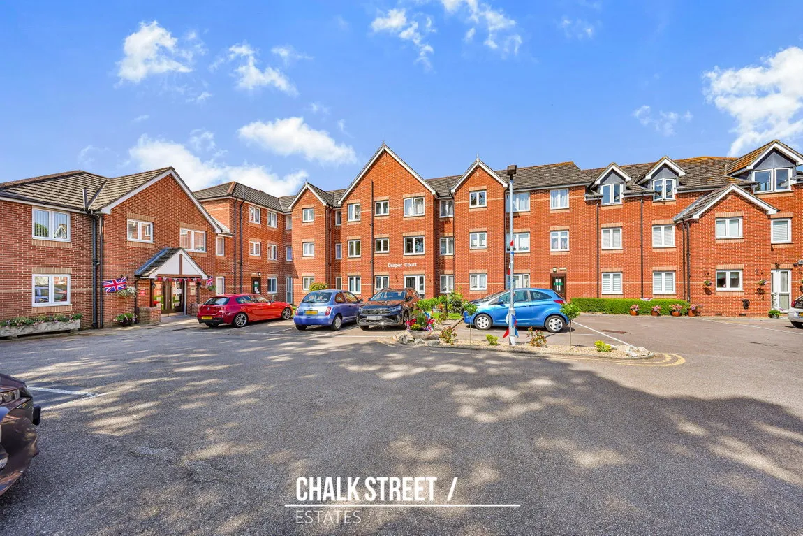 Mavis Grove, Hornchurch, RM12 6BN, photo 29