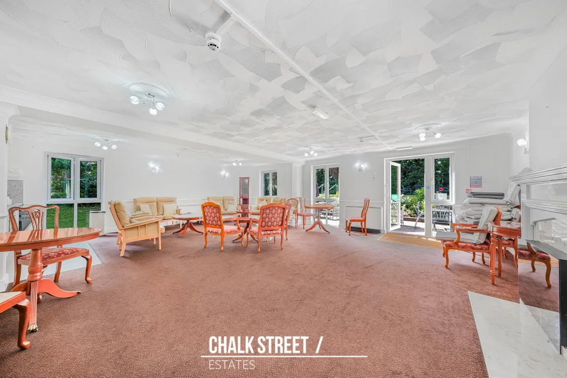 Mavis Grove, Hornchurch, RM12 6BN, photo 17