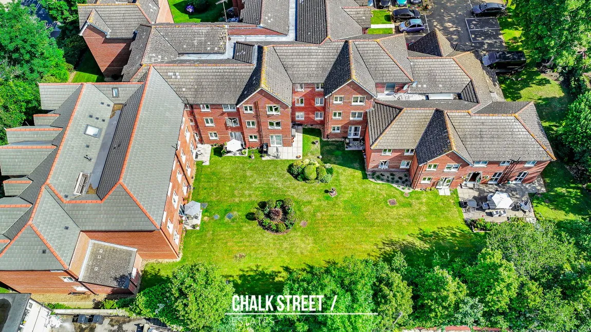 Mavis Grove, Hornchurch, RM12 6BN, photo 25