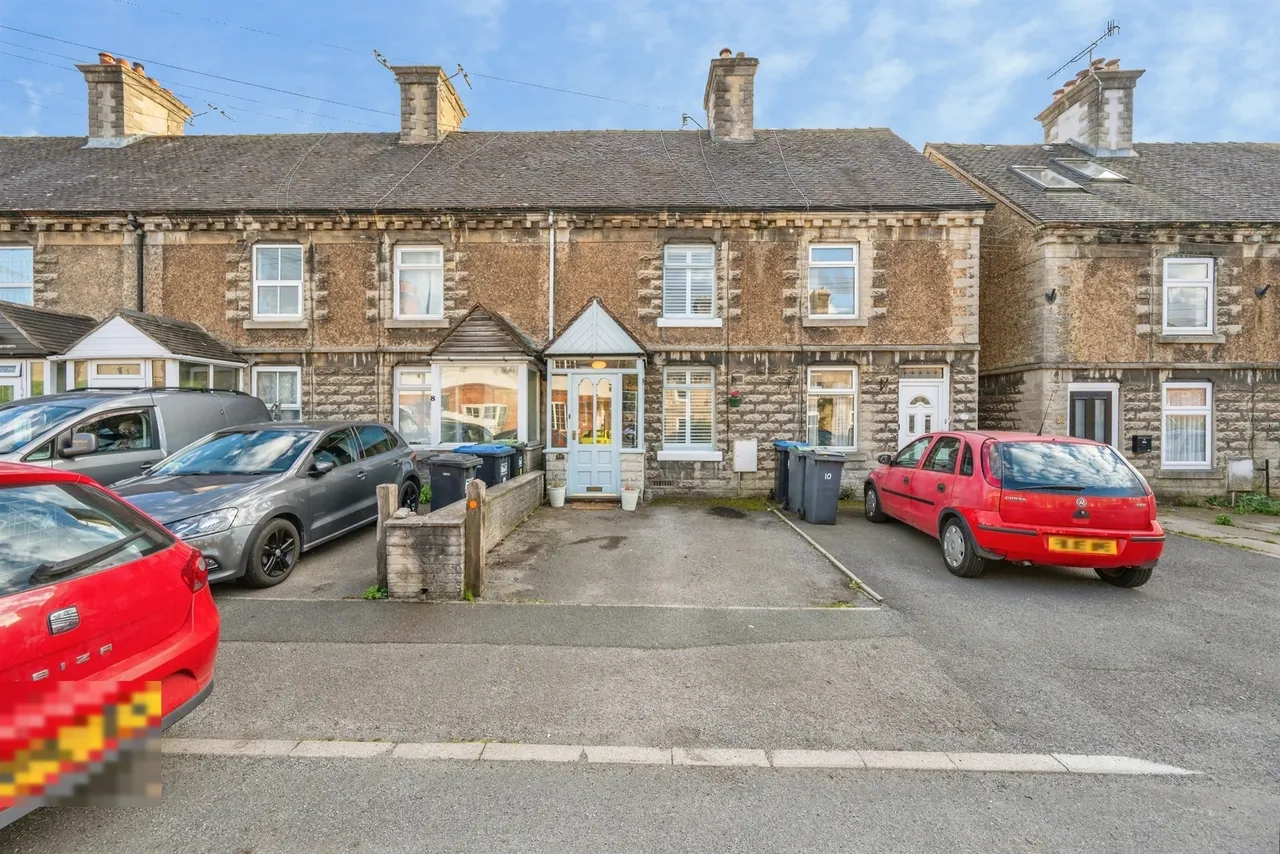 2 bed house for sale, Peter Street, Ashbourne, DE6