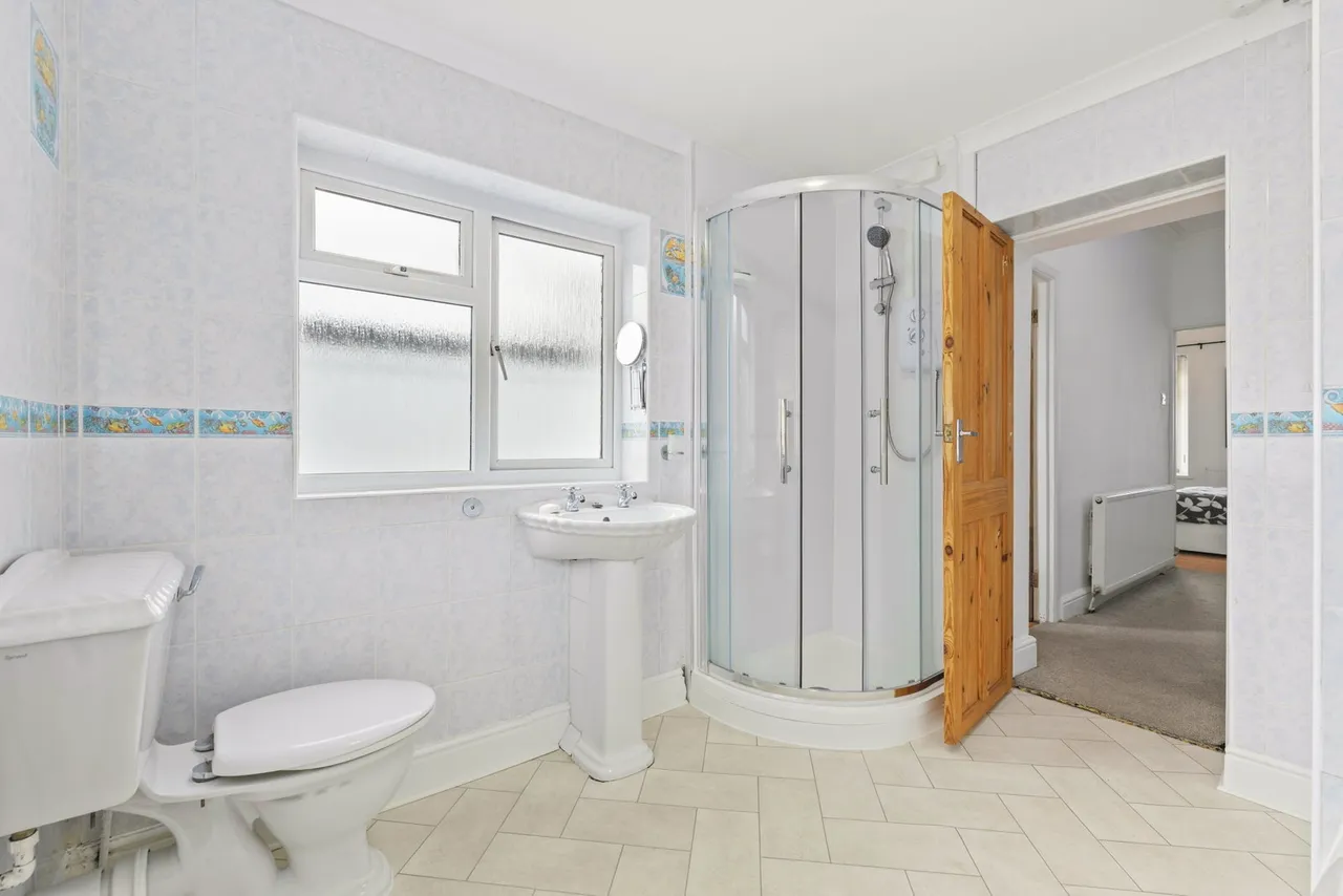 Pleasant View Terrace, Swansea, SA1 6YQ, photo 11