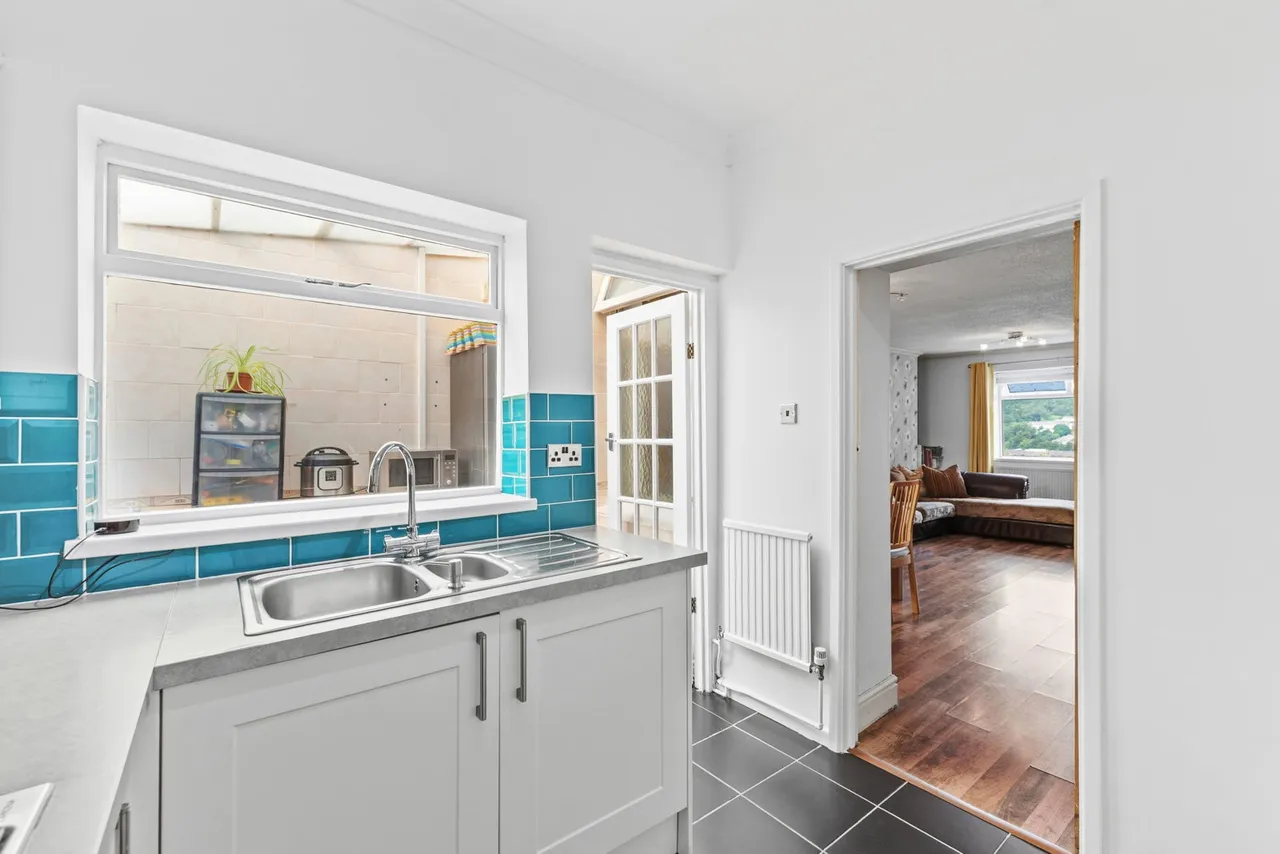 Pleasant View Terrace, Swansea, SA1 6YQ, photo 6