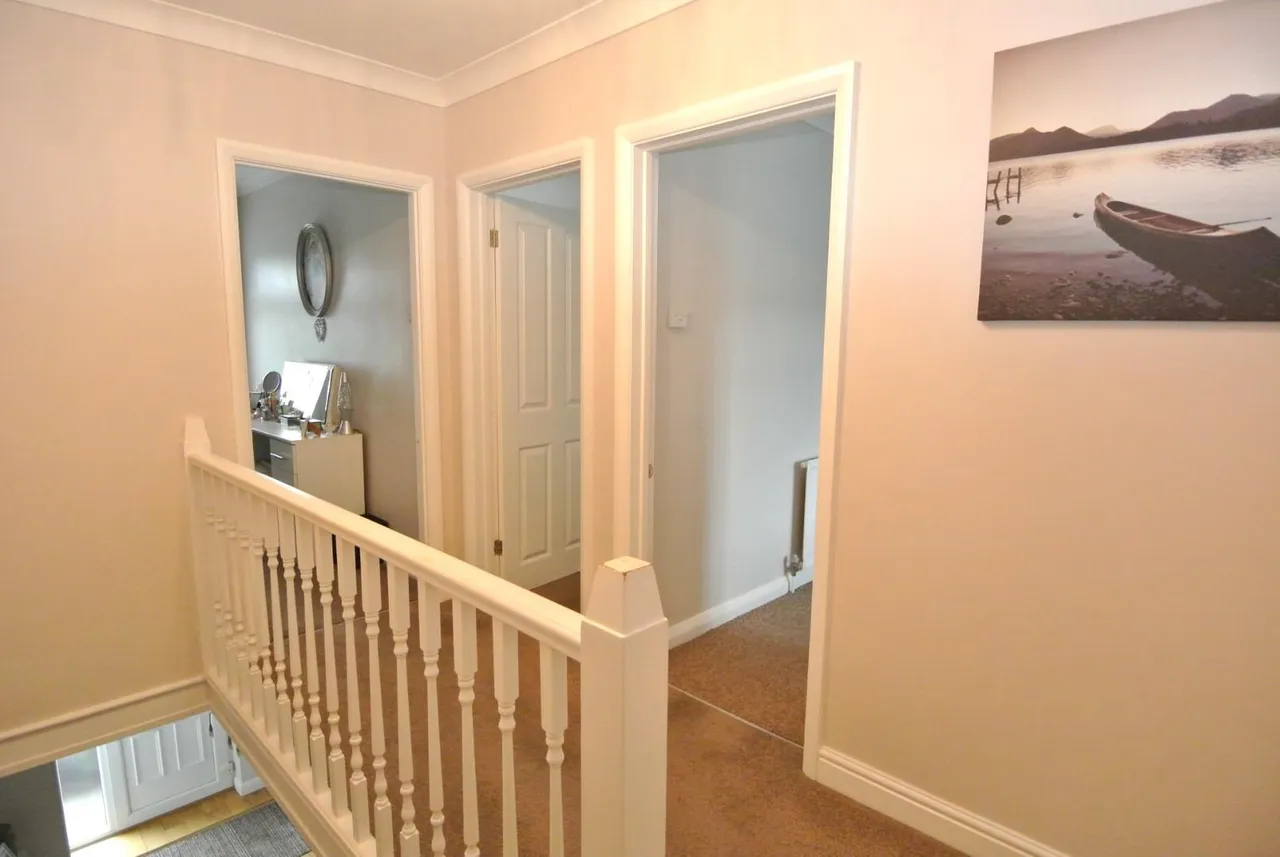 Elizabeth Avenue, Staines-Upon-Thames, Surrey, TW18 1JN, photo 13