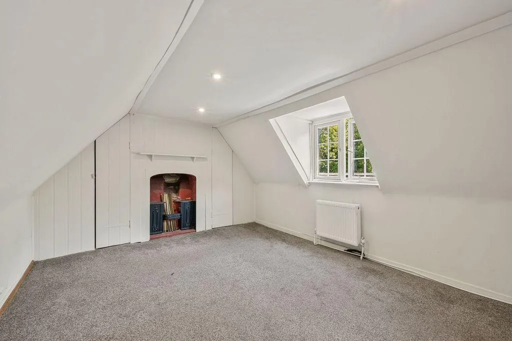 London Road, Wallington, SM6, photo 13