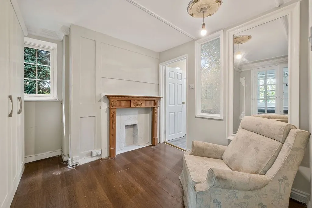 London Road, Wallington, SM6, photo 12