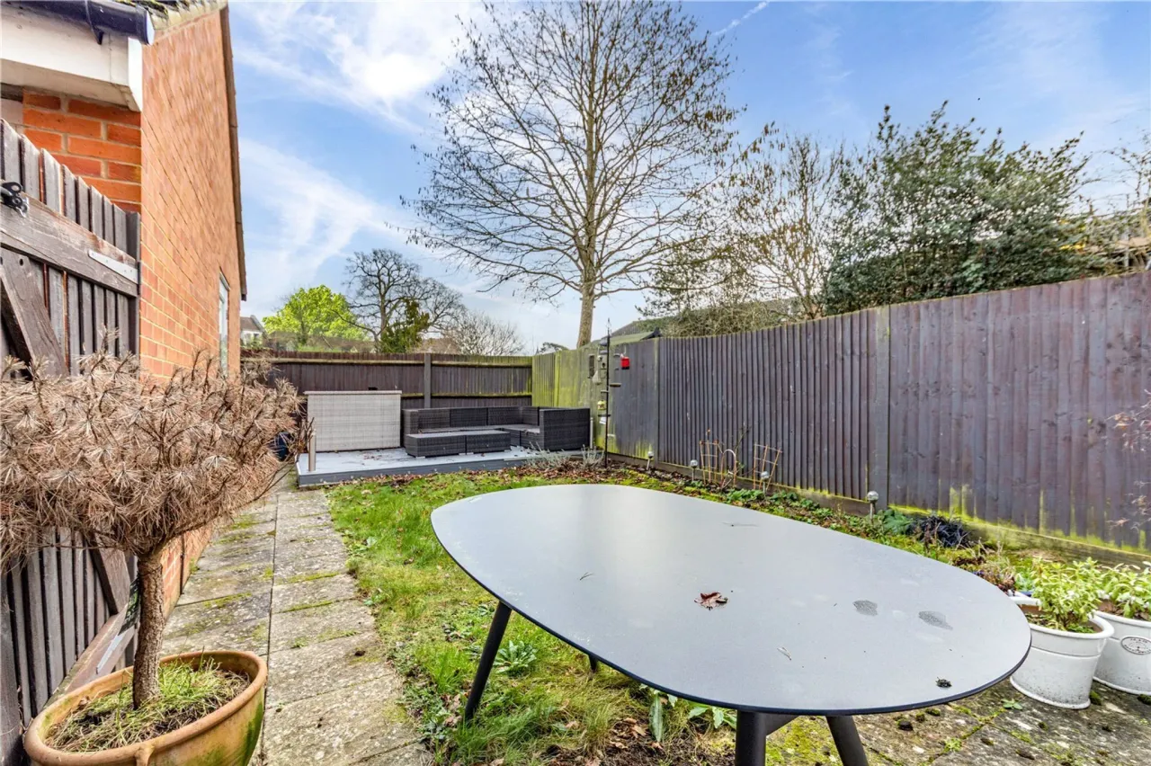 Derisley Close, Byfleet, West Byfleet..., photo 30
