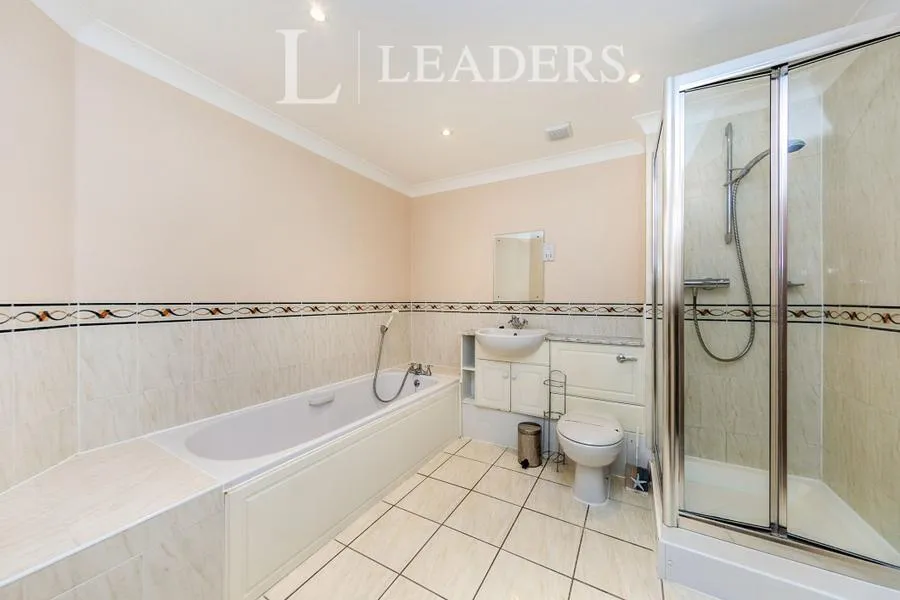 New Road, Guildford, GU4, photo 10