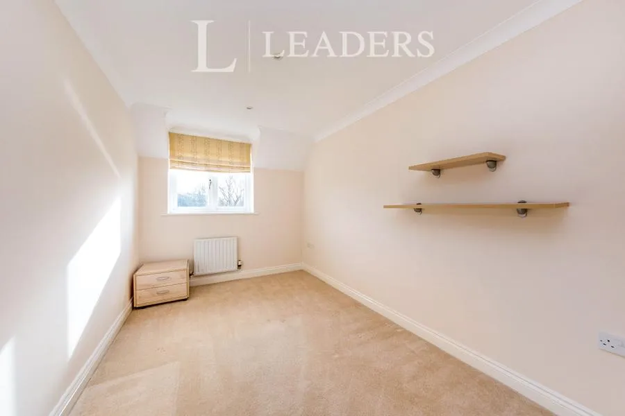 New Road, Guildford, GU4, photo 9
