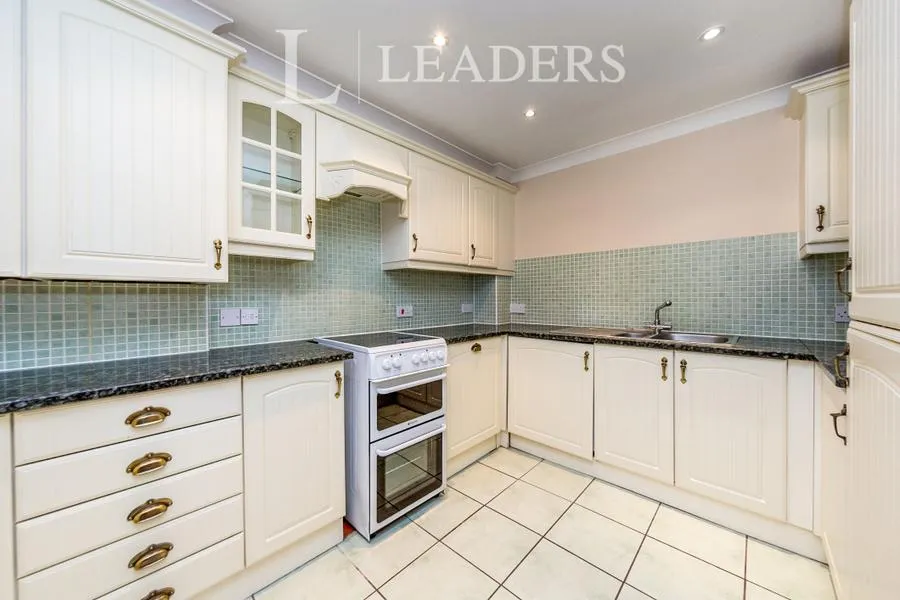 New Road, Guildford, GU4, photo 3