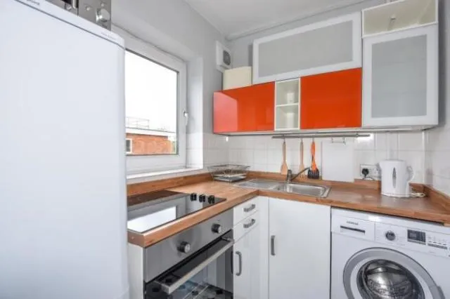 St. Johns Road, Newbury, RG14, photo 2