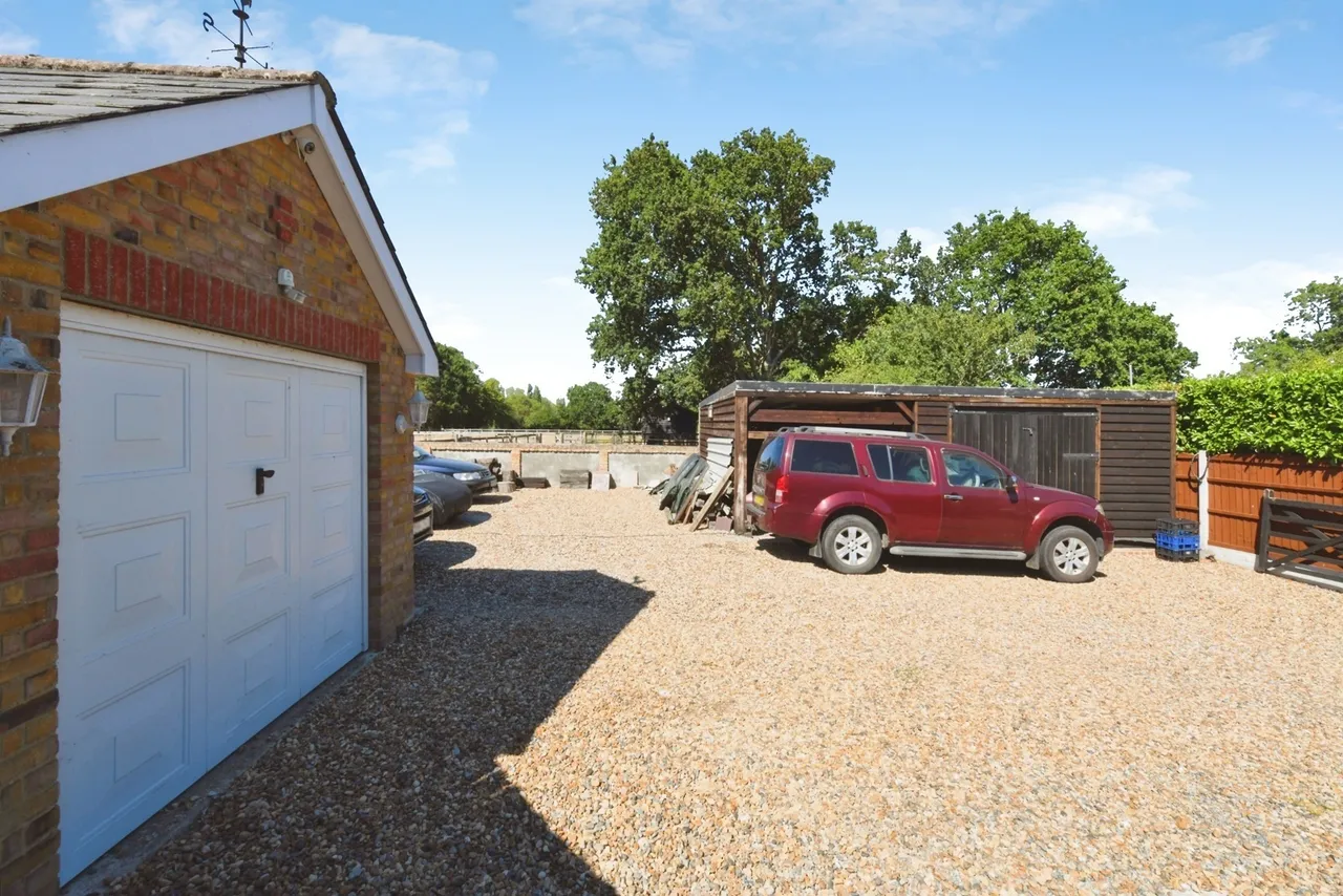 Coxtie Green Road, BRENTWOOD, Essex, CM14, photo 14