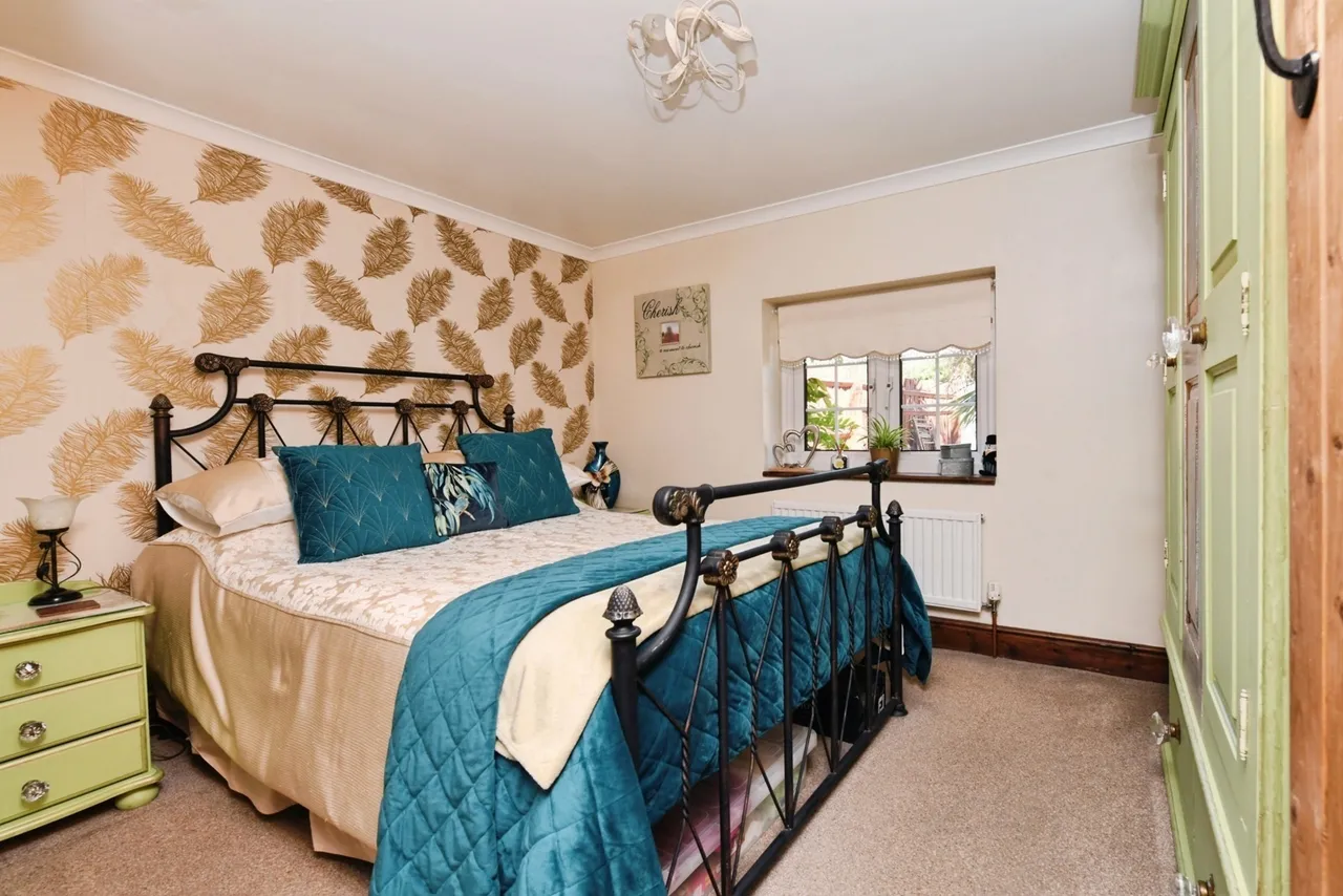 Coxtie Green Road, BRENTWOOD, Essex, CM14, photo 11