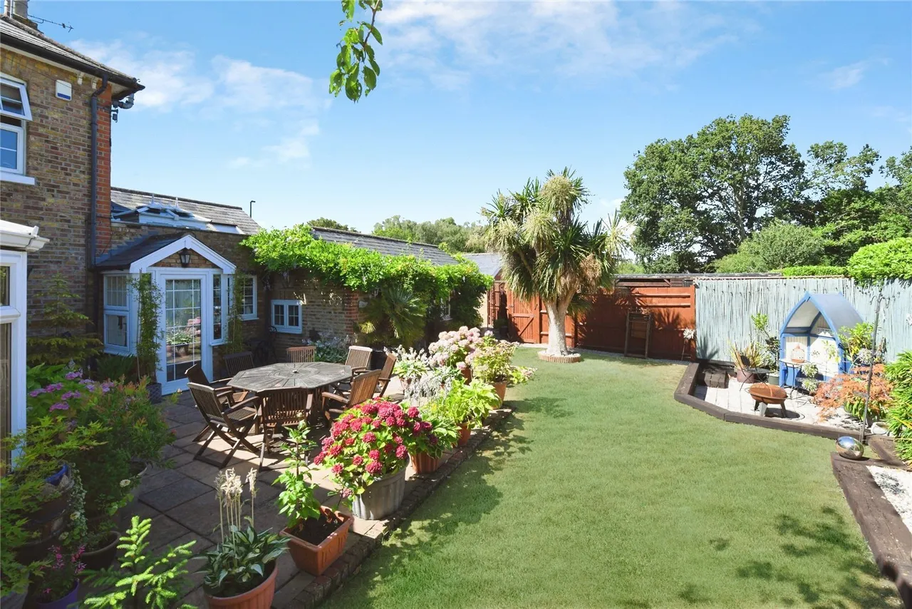 Coxtie Green Road, BRENTWOOD, Essex, CM14, photo 15
