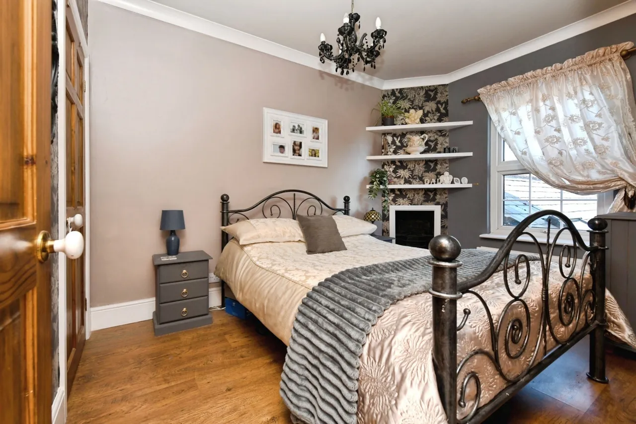 Coxtie Green Road, BRENTWOOD, Essex, CM14, photo 9