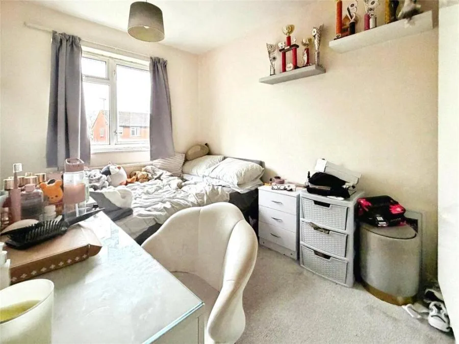 Tanglewood Close, Uxbridge, UB10, photo 7