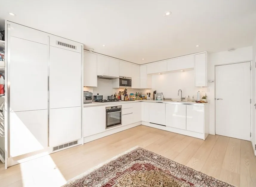 Swaledale Close, New Southgate, N11, photo 3