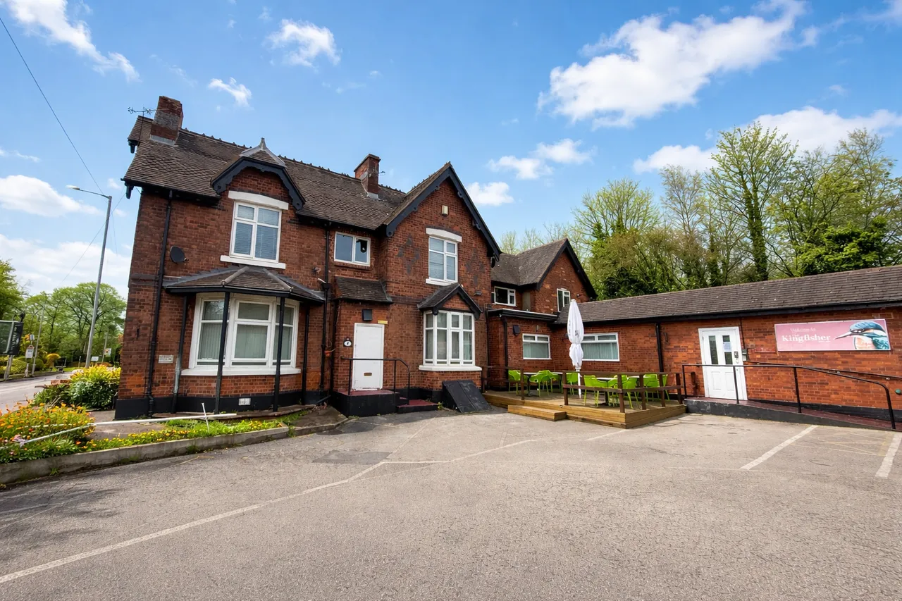3 bed flat to rent, Birmingham Road, Lichfield, WS13