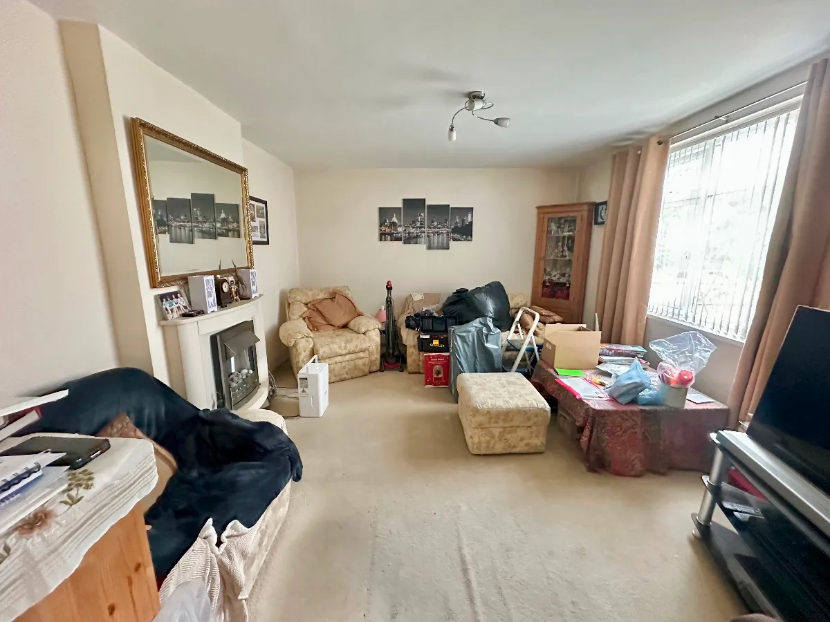 Wickford Drive, Harold HIl, photo 2