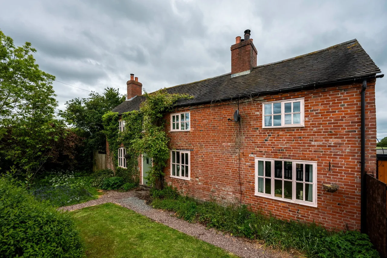 Mount Pleasant, Uttoxeter Road, Blithbury, Rugeley, WS15, photo 4