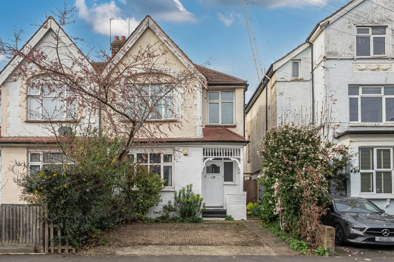 The Limes Avenue, London, N11, photo 2